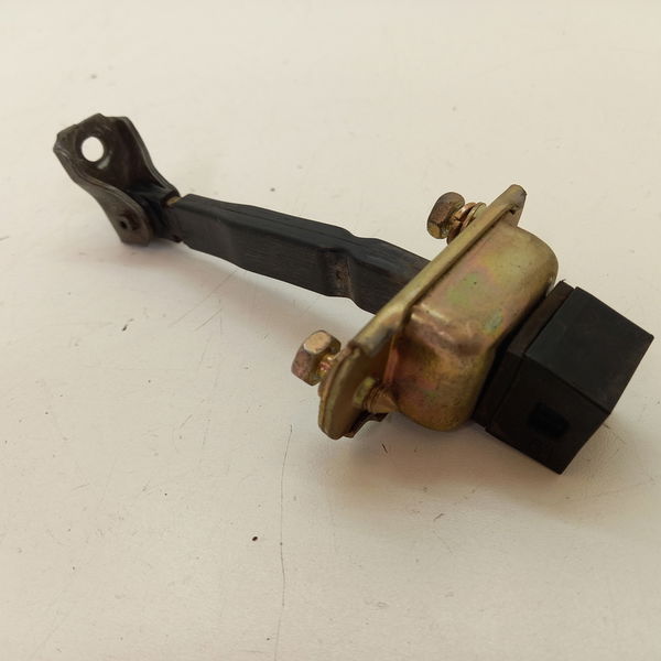 Limitador Traseira Direita Mitsubishi Airtrek 2.4 2007