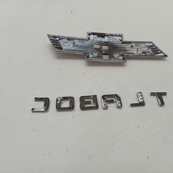 Emblemas Chevrolet Cobalt 1.8 Aut 2019