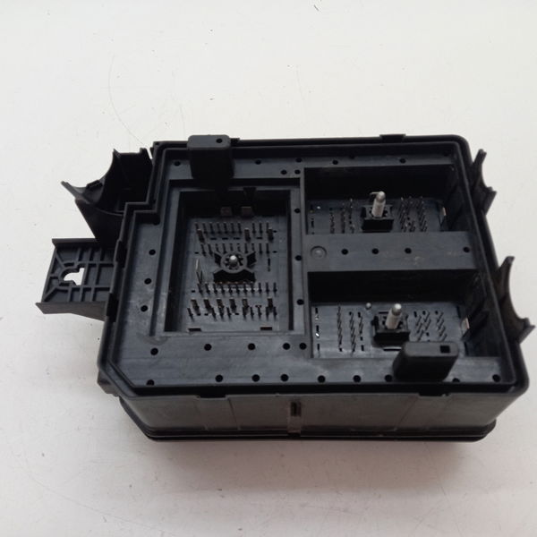Caixa De Fusivel Chevrolet Cobalt 1.8 Aut 2019