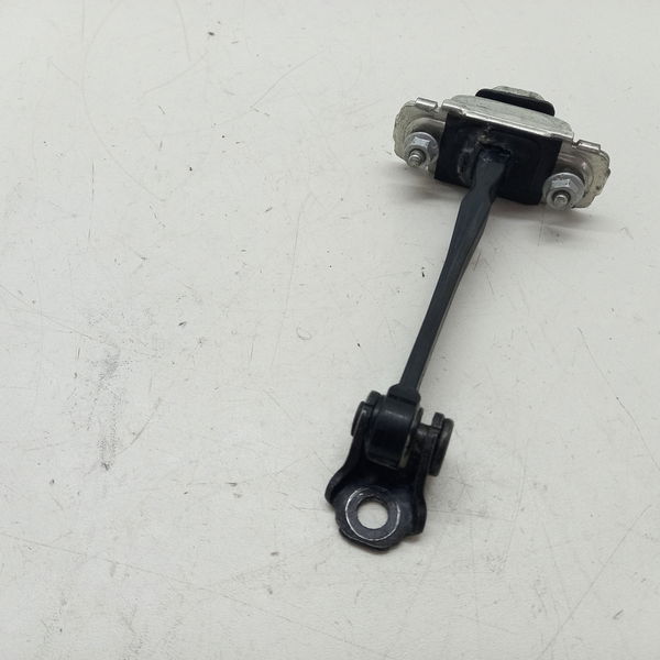 Limitador Porta Dianteira Direita Gm Cobalt 1.8 Aut 2019