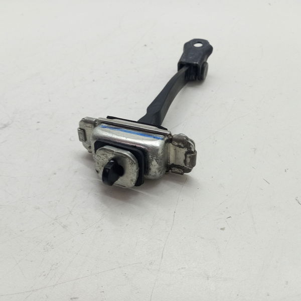 Limitador Porta Dianteira Direita Gm Cobalt 1.8 Aut 2019