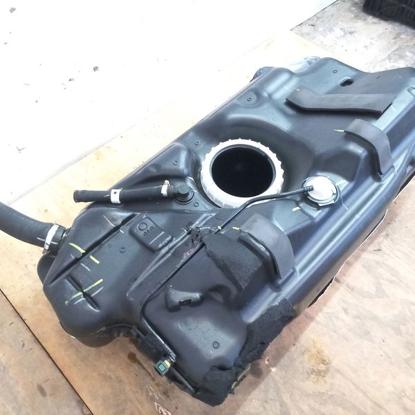Tanque De Combustivel Gm Cobalt 1.8 Aut 2019