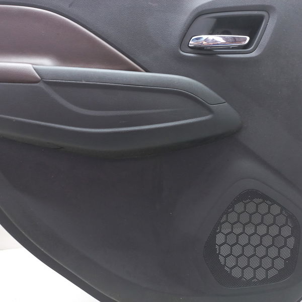 Forro De Porta Traseira Esquerda Gm Cobalt 1.8 Aut 2019