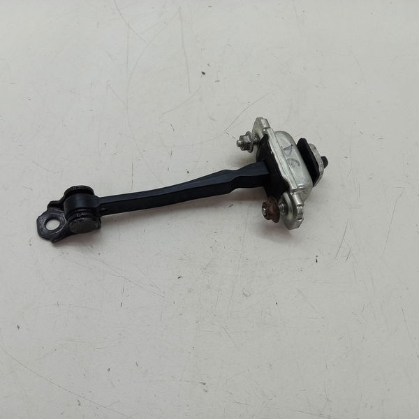 Limitador Porta Dianteira Esquerda Gm Cobalt 1.8 Aut 2019