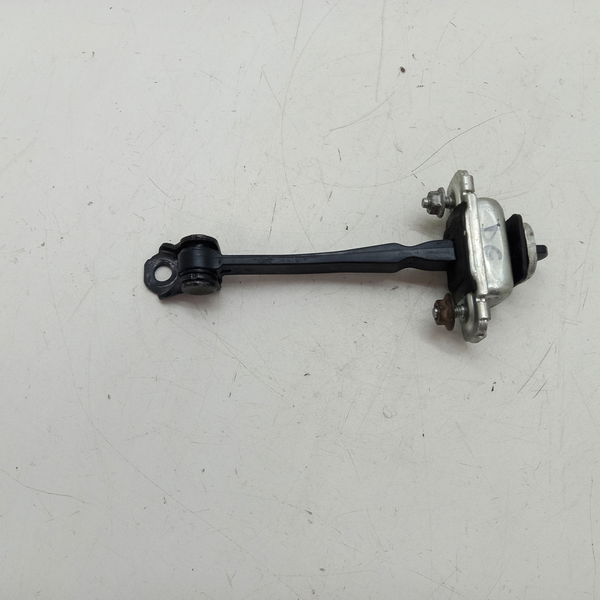 Limitador Porta Dianteira Esquerda Gm Cobalt 1.8 Aut 2019