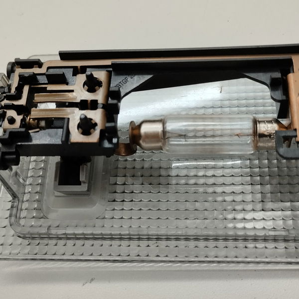Luz De Teto Traseiro Chevrolet Cobalt 1.8 Aut 2019
