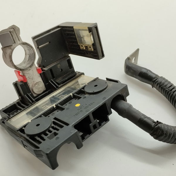 Terminal Positivo Da Bateria Chevrolet Cobalt 1.8 Aut 2019