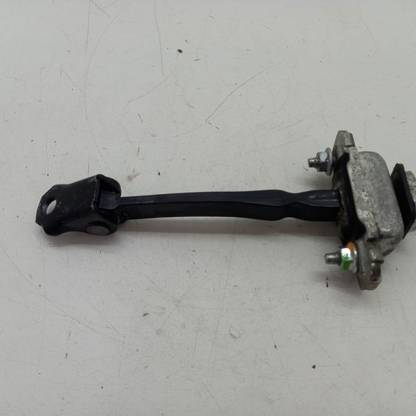 Limitador Porta Traseira Esquerda Gm Cobalt 1.8 Aut 2019