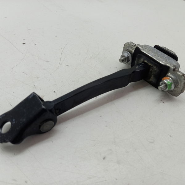 Limitador Porta Traseira Esquerda Gm Cobalt 1.8 Aut 2019