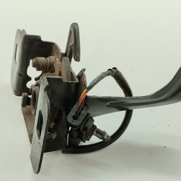 Fechadura Do Capo Chevrolet Cobalt 1.8 Aut 2019