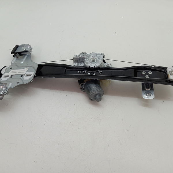 Maquina De Vidro Dianteira Direita Gm Cobalt 1.8 Aut 2019