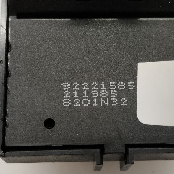 Botão Comando Dianteiro Direito Gm Cobalt 1.8 Aut 2019