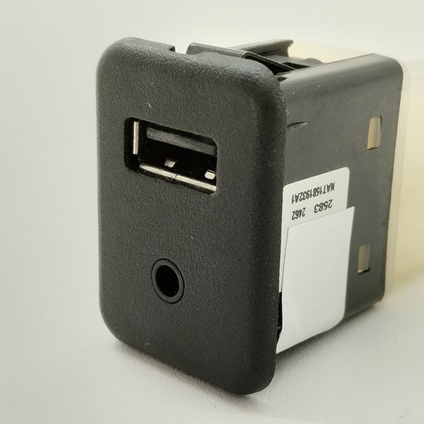 Entrada Usb Do Console Gm Cobalt 1.8 Aut 2019