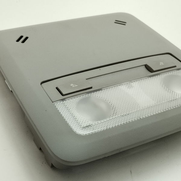 Luz Cortesia Do Teto Chevrolet Cobalt 1.8 Aut 2019