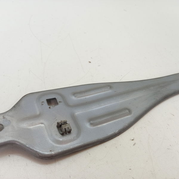 Suporte Forro Dianteiro Esquerdo Gm Cobalt 1.8 Aut 2019