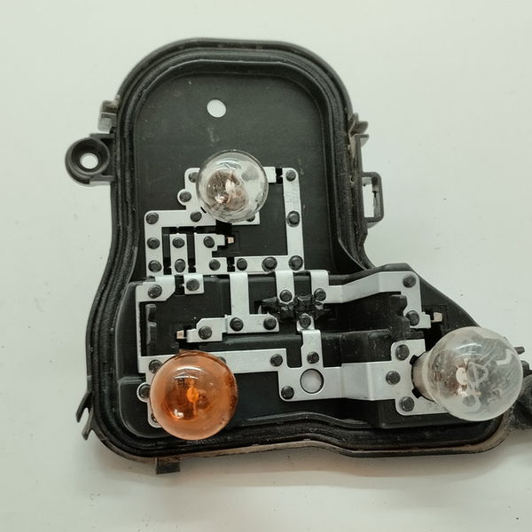 Circuito Lanterna Traseira Esquerda Gm Cobalt 1.8 Aut 2019