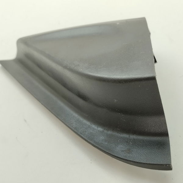 Acabamento Retrovisor Dianteiro Direito Gm Cobalt 1.8 2019