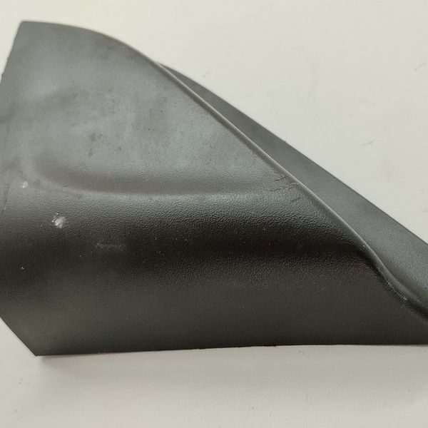 Acabamento Retrovisor Dianteiro Direito Gm Cobalt 1.8 2019