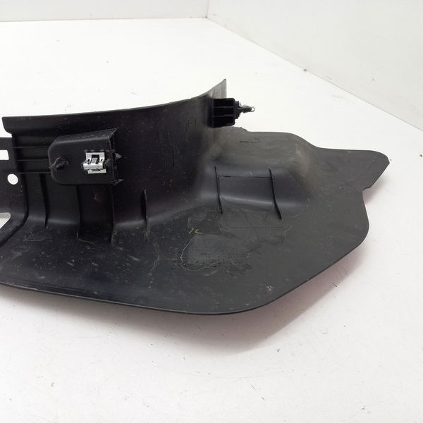 Acabamento Lateral Esquerdo Gm Cobalt 1.8 Aut 2019