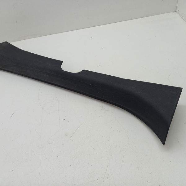 Soleira Dianteira Esquerda Gm Cobalt 1.8 Aut 2019