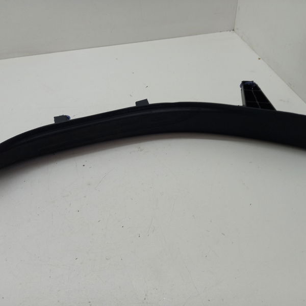 Soleira Traseira Esquerda Gm Cobalt 1.8 Aut 2019