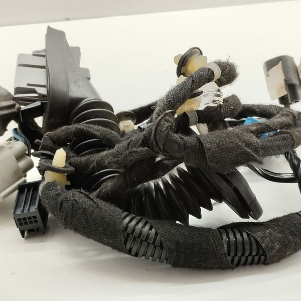Chicote Da Porta Traseira Direita Gm Cobalt 1.8 Aut 2019