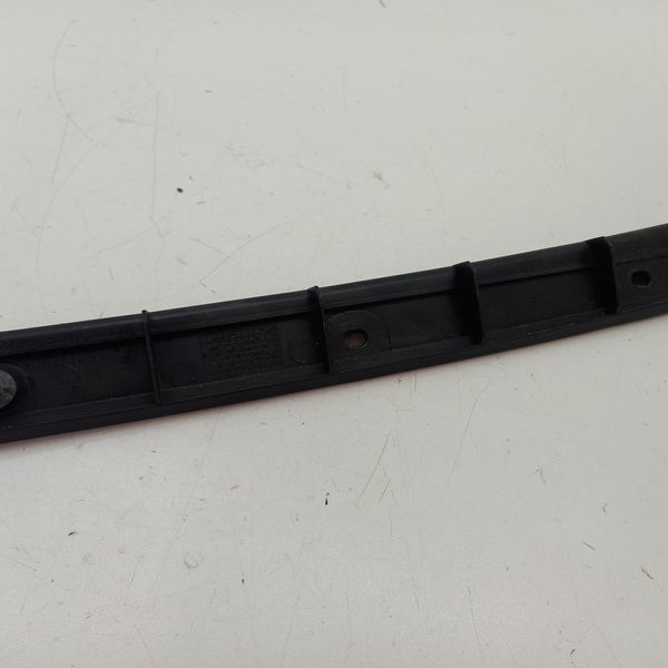 Moldura Caçamba Esquerda Vw Saveiro Rb Mbvs 2021
