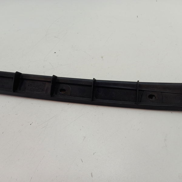 Moldura Caçamba Esquerda Vw Saveiro Rb Mbvs 2021