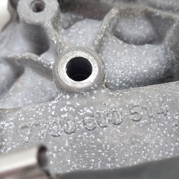 Carcaça Da Valvula Renault Duster 2.0 2014