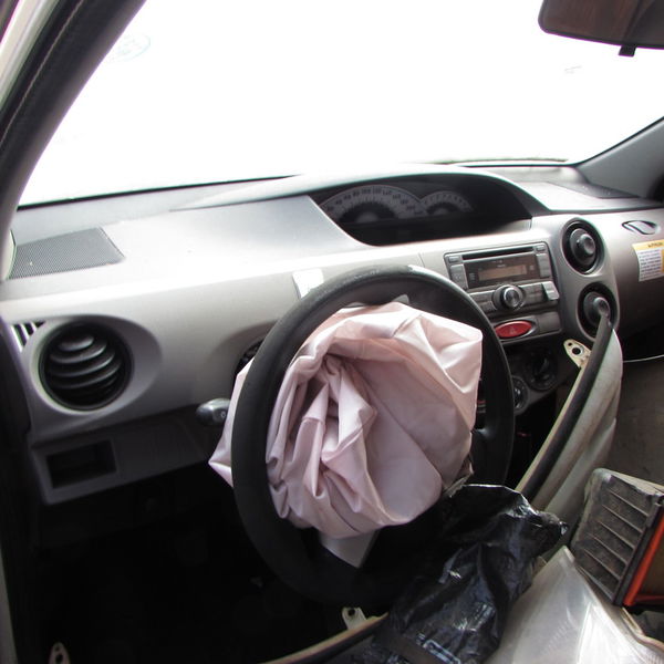 Sucata Etios Hb Xs 2013
