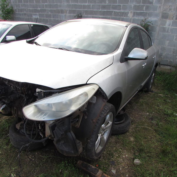 Sucata Fluence Expression 1.6 2013