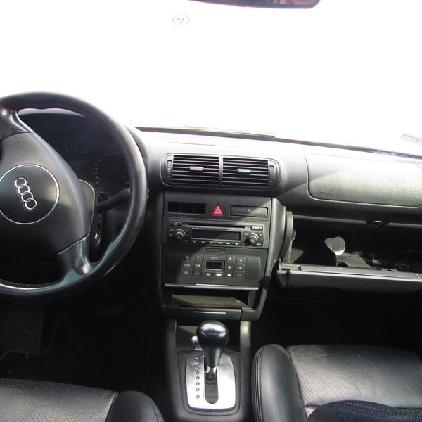 Sucata Audi A3 1.8 2005