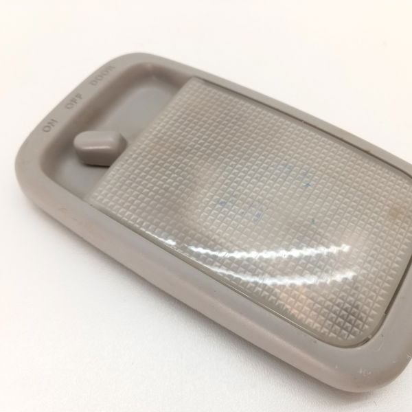 Luz Cortesia Traseira Toyota Hilux 2014