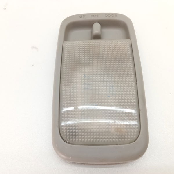 Luz Cortesia Traseira Toyota Hilux 2014