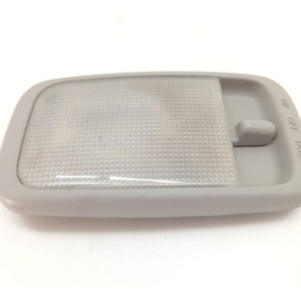 Luz Cortesia Traseira Toyota Hilux 2014