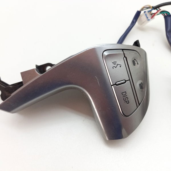 Comandos Volante Toyota Hilux 2014
