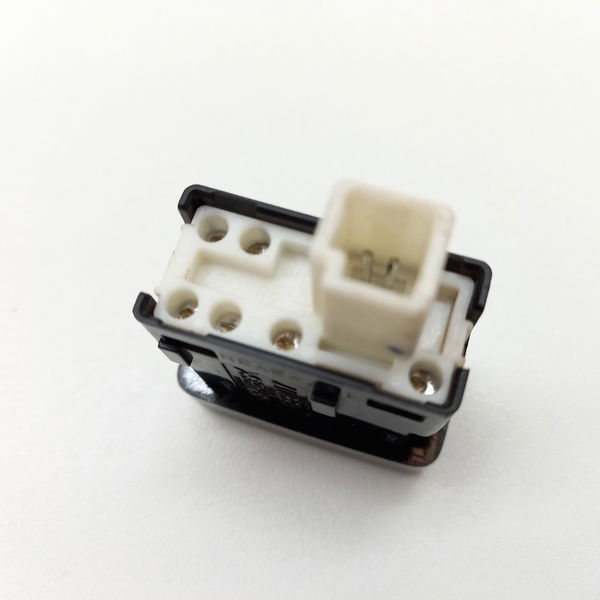 Interruptor Luz Toyota Hilux 2014