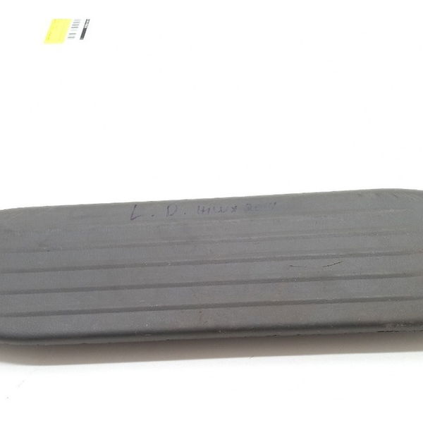 Soleira Porta Esquerda Toyota Hilux 2014