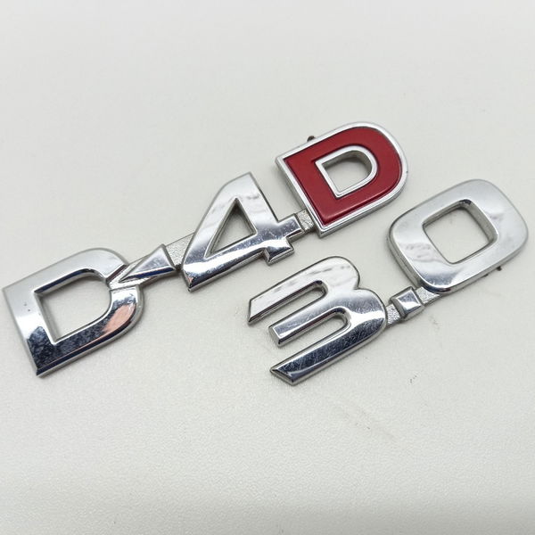 Emblema 3.0/d4d Toyota Hilux 2014