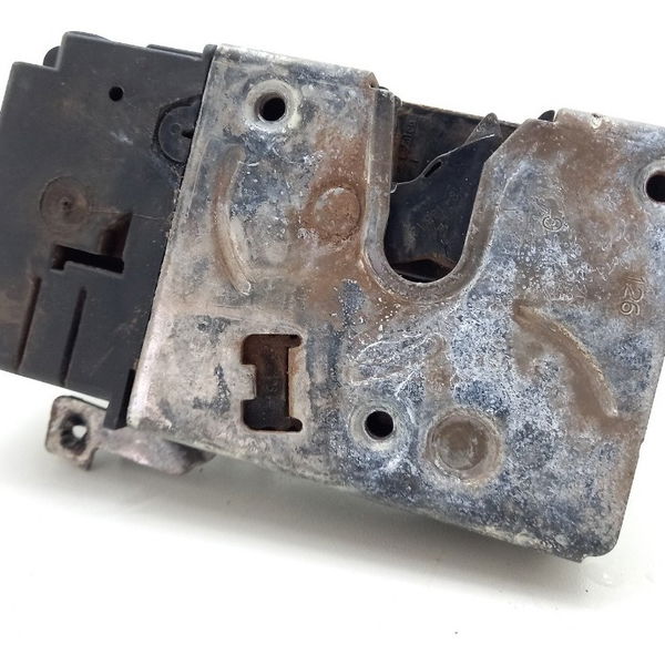 Fechadura D.e Peugeot 207 1.4 2013