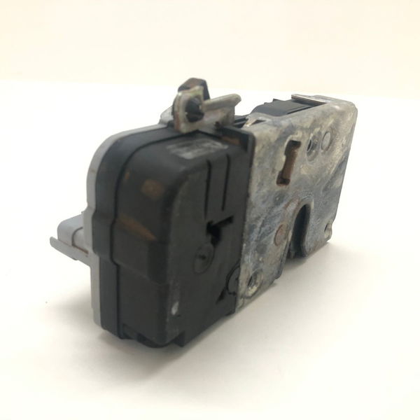 Fechadura Dianteira Direita Peugeot 207 2013 1.4