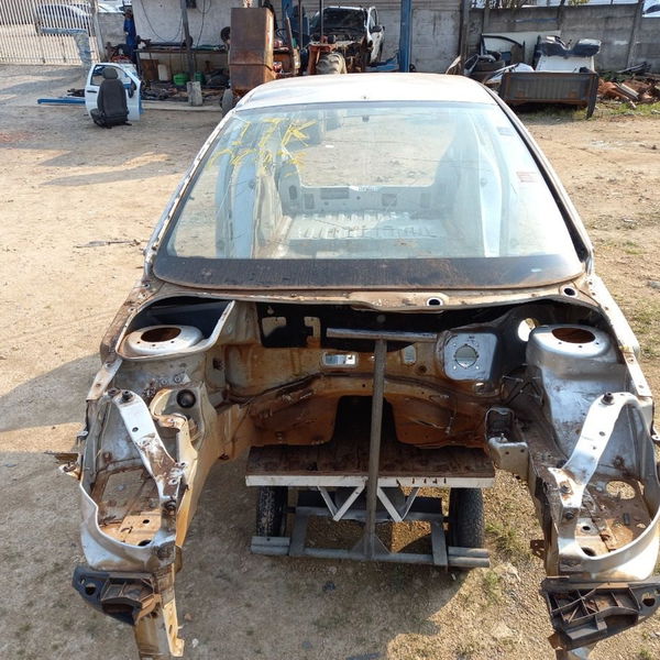 Carcaça Peugeot 207 Hb Xr 1.4 2013