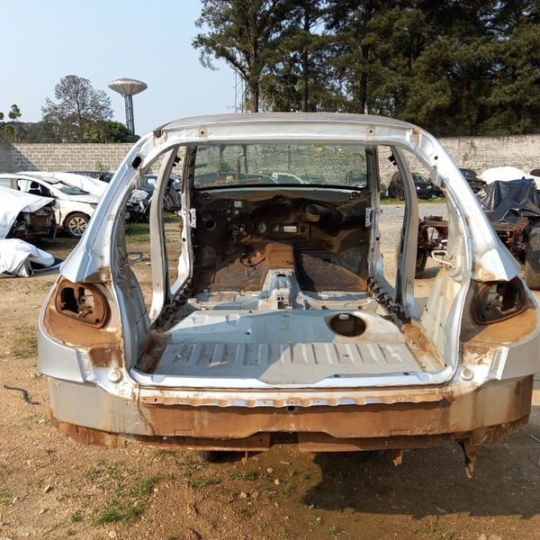Carcaça Peugeot 207 Hb Xr 1.4 2013