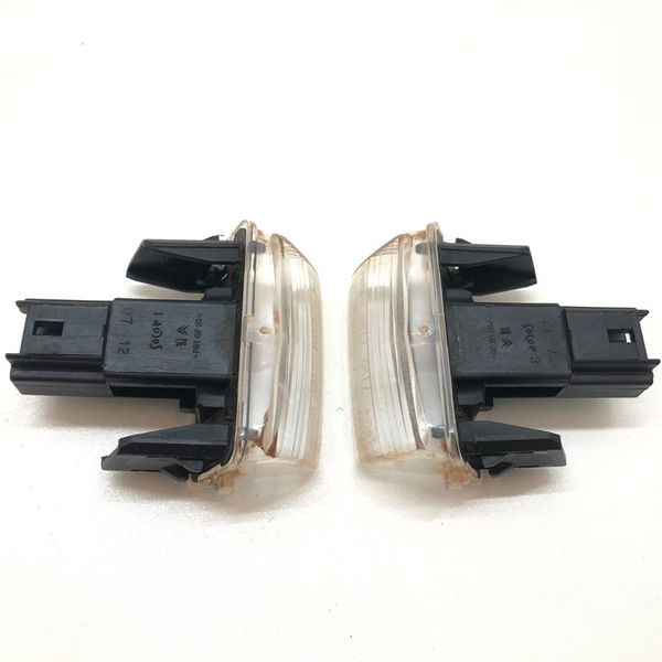 Luz Placa Peugeot 207 1.4 2013