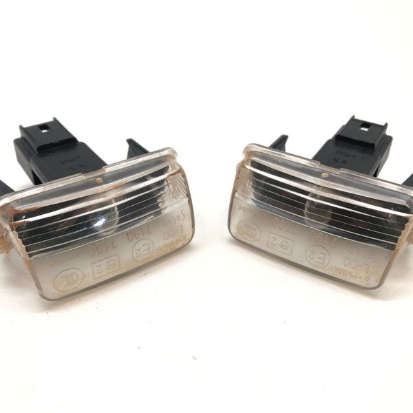 Luz Placa Peugeot 207 1.4 2013
