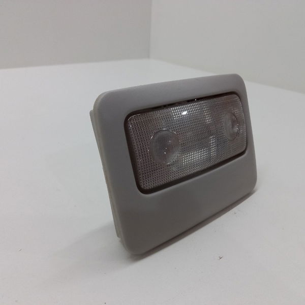 Luz De Cortesia Fiat Strada Working 2015 1.4