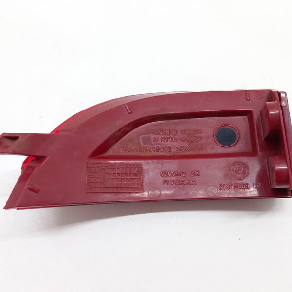 Olho De Gato Lado Direito Fiat Strada C/detalhe 2015 1.4