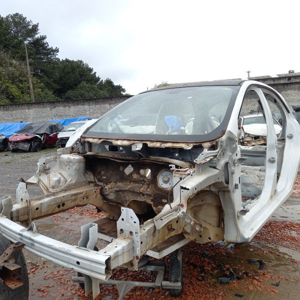 Lateral Ford Ka Se 1.0 2015