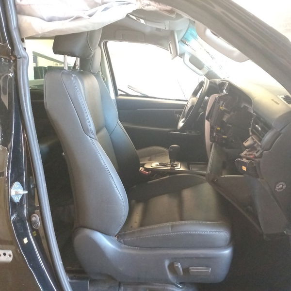 Sucata Toyota Hilux Sw4 Srx 2021