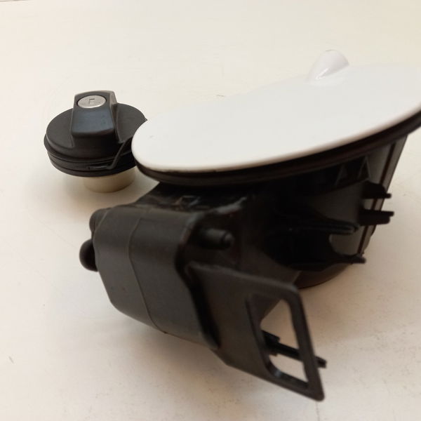Tampa Tanque Carroceria Chevrolet Onix 1.4 2013